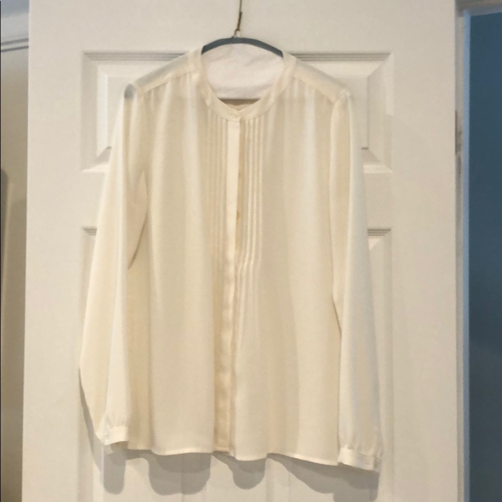 Banana republic cream blouse